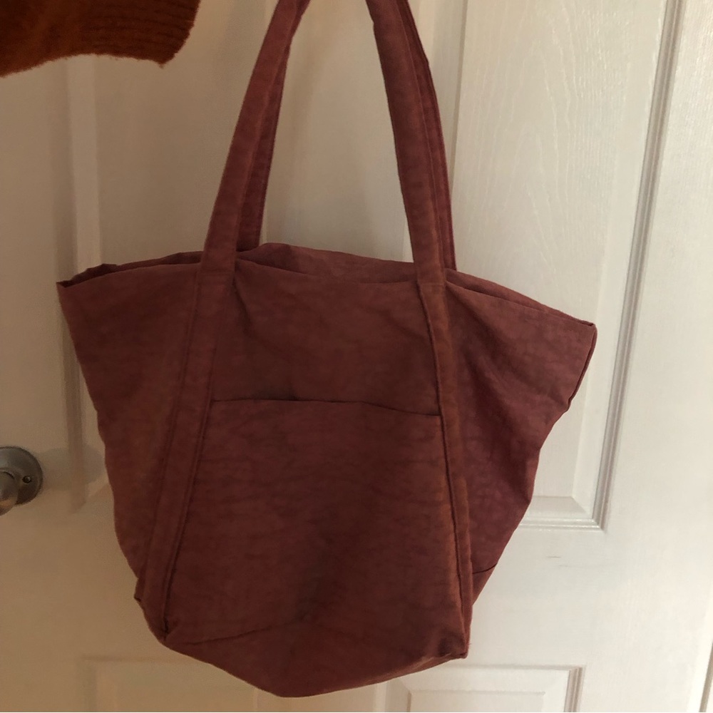 Baggu cloud bag in rose jam